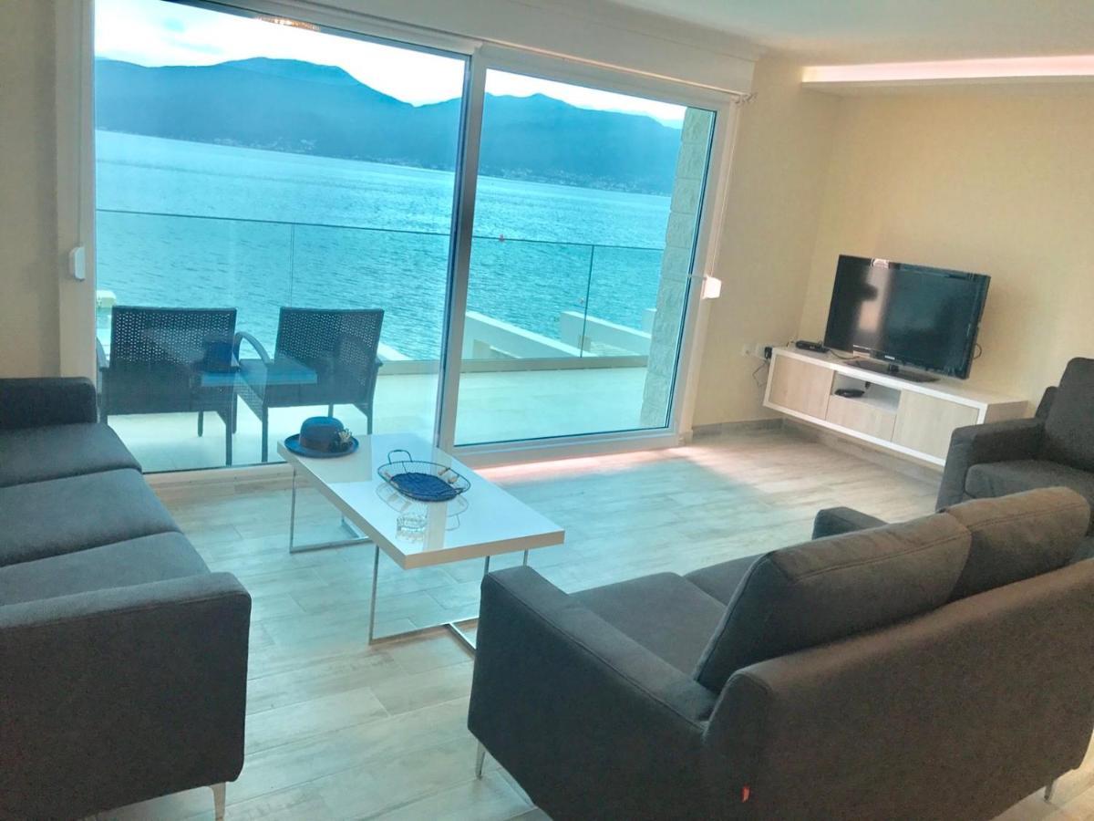 Lux Apartments Krasići Exteriör bild